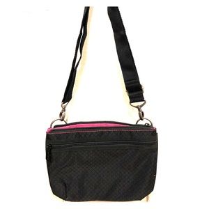 Thirty-one crossover or over the shoulder bag
